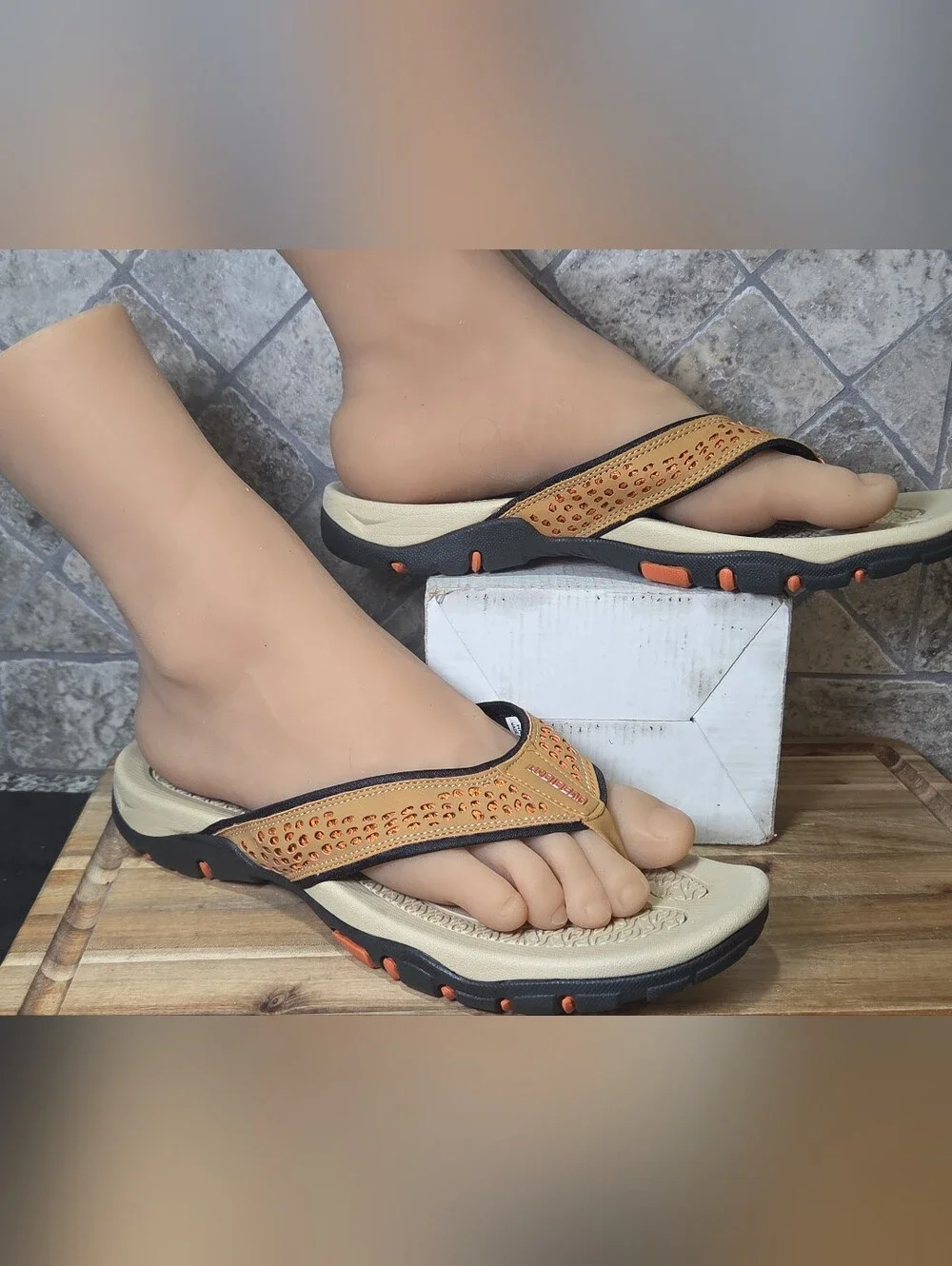 Hobibear Mens Thong Sandals Indoor Outdoor Beach Flip Flop Comfort Beige 12-13